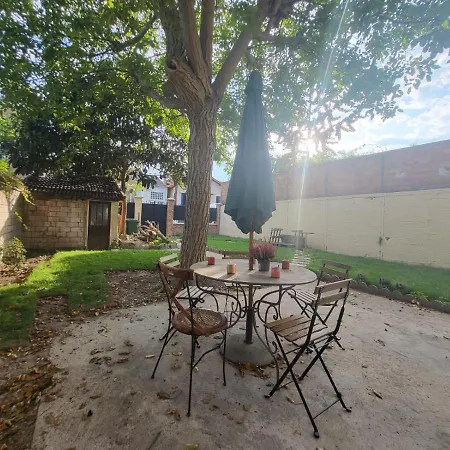 Ferienhaus La Violette - Agreable Maison Jardin Rer B - Metro 4 *